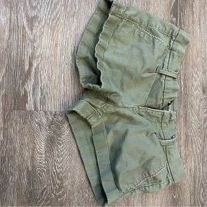 Bluenotes green khaki shorts